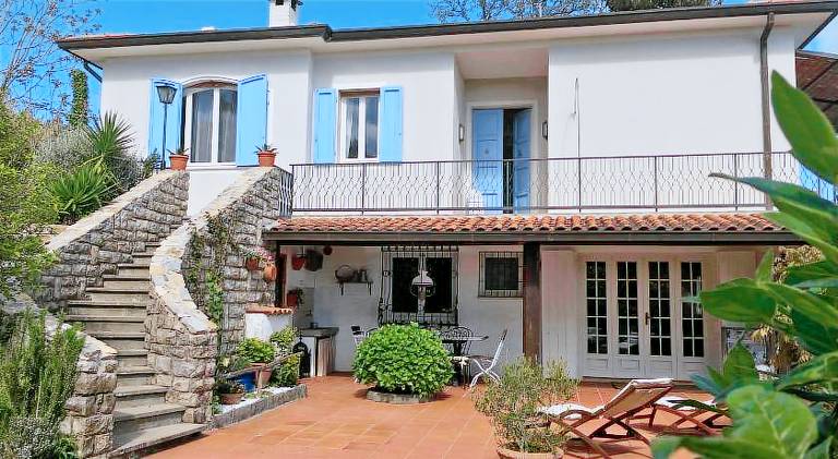 Villa with pool in Viareggio