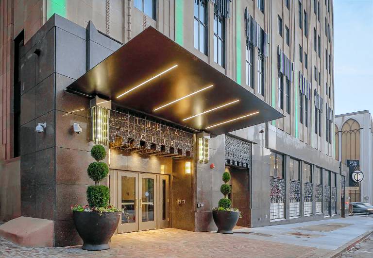 Tulsa Club Hotel, Curio Collection by Hilton — photo 3