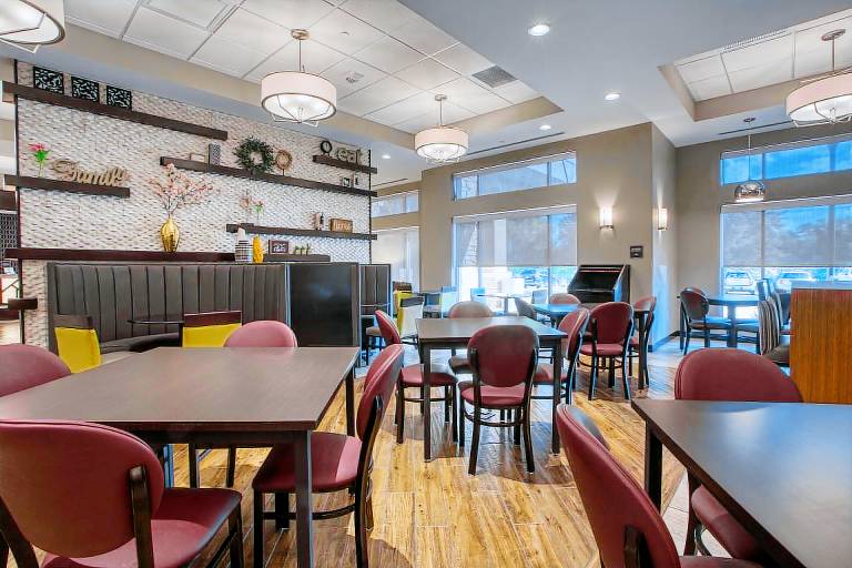 Drury Inn & Suites Huntsville at the Space & Rocket Center — photo 3