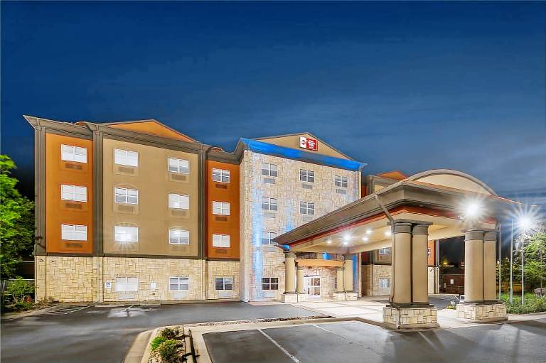 Best Western Plus JFK Inn & Suites — photo 3