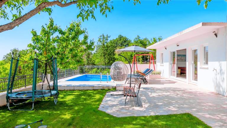 Villa with terrace, private pool & BBQ — photo 5