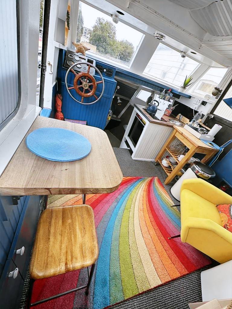 Houseboat Hampton Court