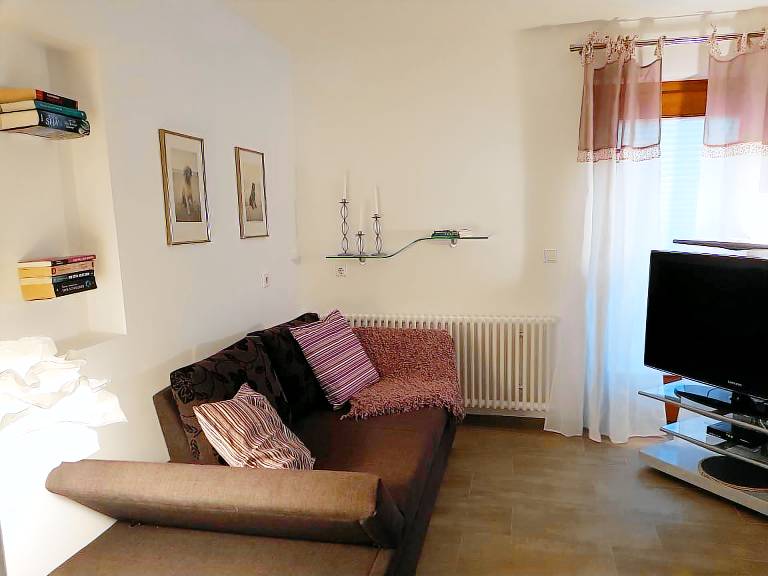 Holiday apartment with fast internet & terrace in Freiburg im Breisgau