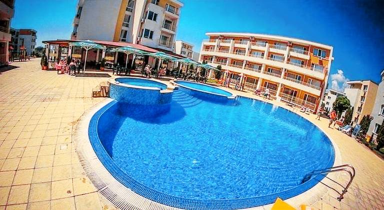 Wonderful holiday apartment with pool | Dogs allowed in Burgas