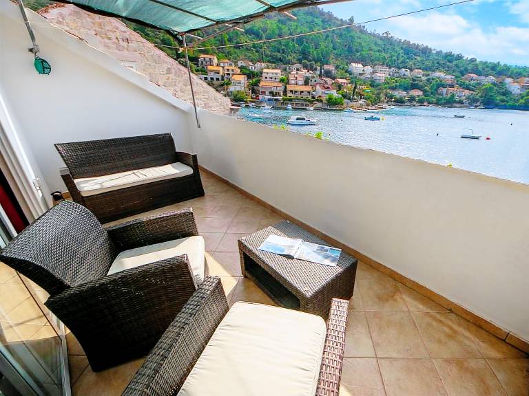 Big house with barbeque & patio | Sea view | Dogs allowed — photo 2