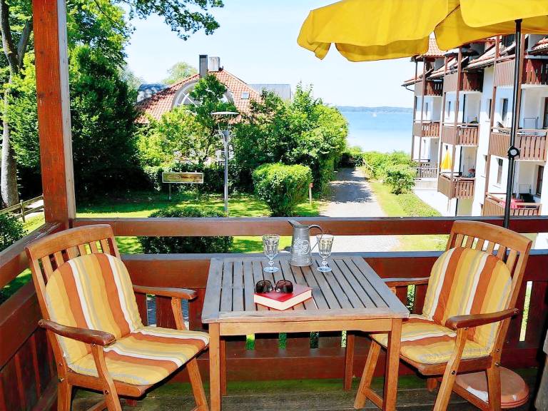 Ferienresidenz Chiemseestrand Apartment 28