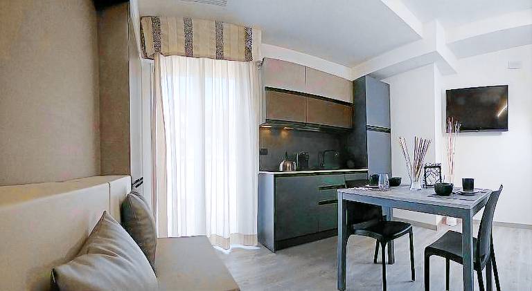 Charming serviced apartment with pool | Next to the beach | Pet-friendly — photo 3
