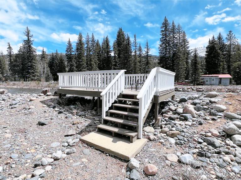 House Vallecito Lake