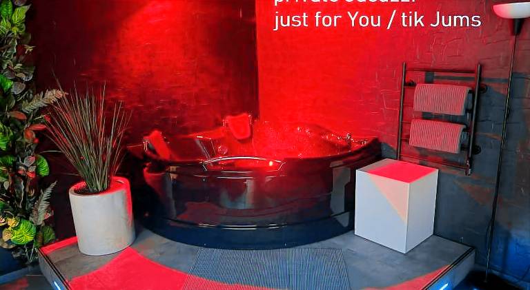 Apartment with hot tub in Kaunas