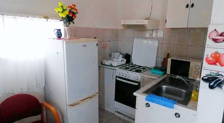 Apartment with barbecue, garden & terrace — photo 2