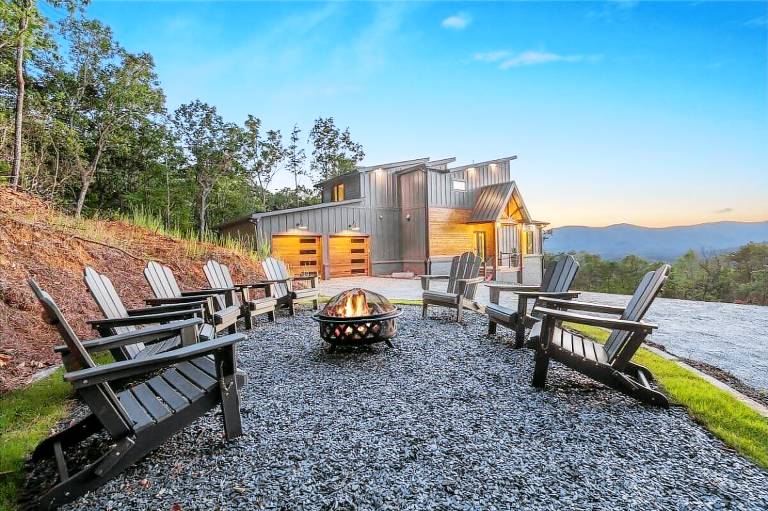 House Dahlonega