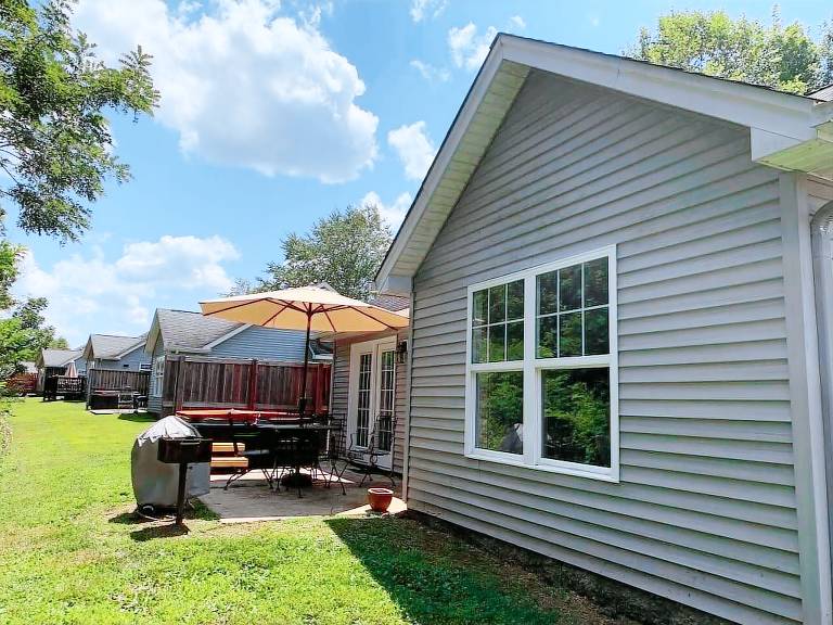 Cottage Taylorsville