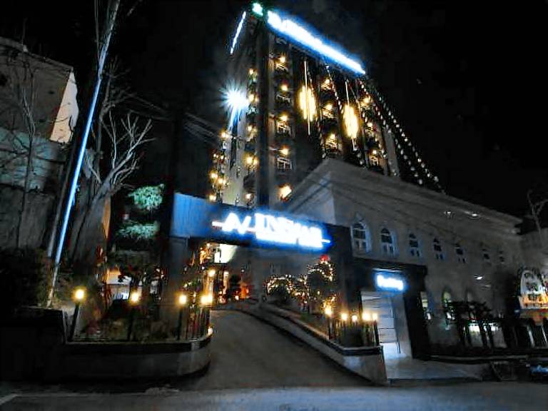 Instar Yangsan Hotel