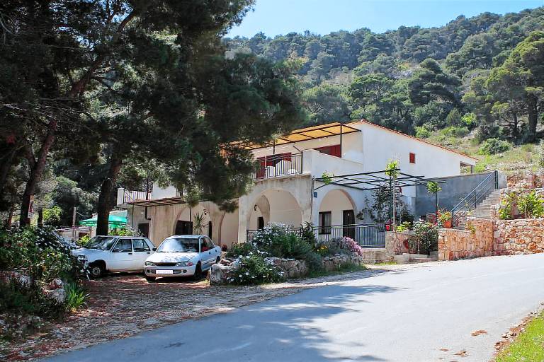 Ferienwohnung  Saplunara