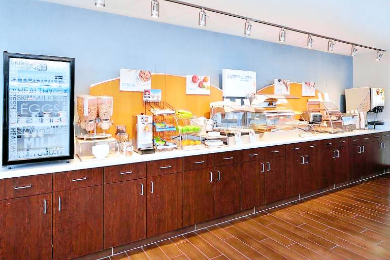 Holiday Inn Express Hotel & Suites Omaha West By IHG — photo 3