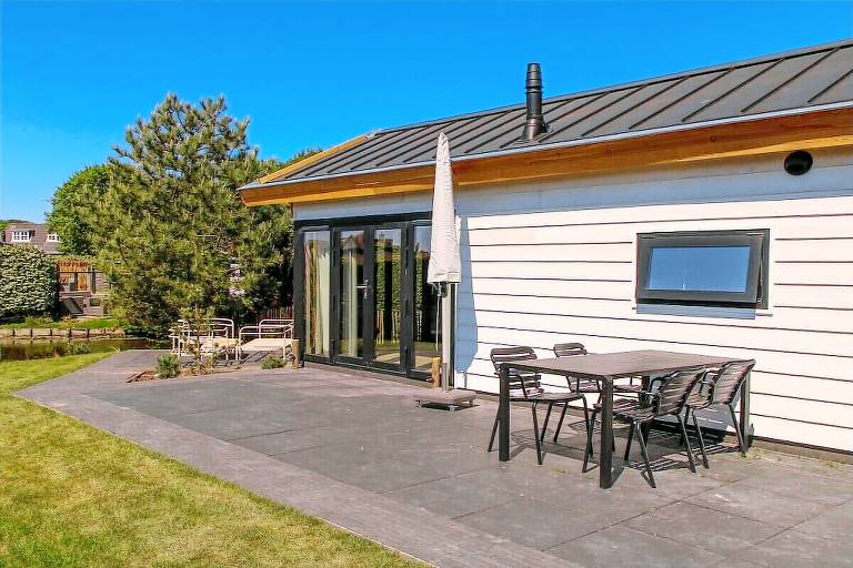 Chalet with garden & patio | Dogs allowed — photo 3