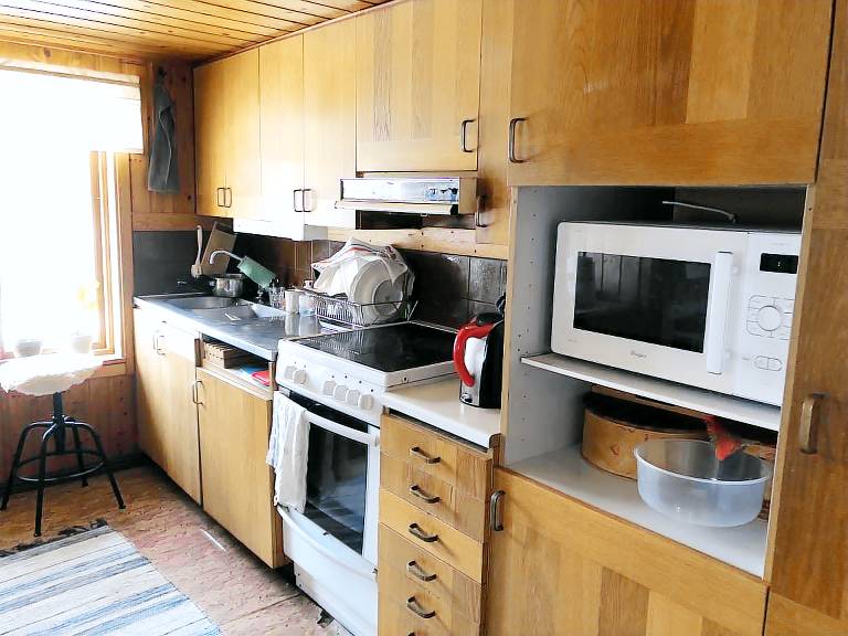 Vacation home with BBQ & yard — photo 4