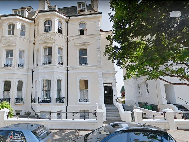 Bed & Breakfast  Folkestone