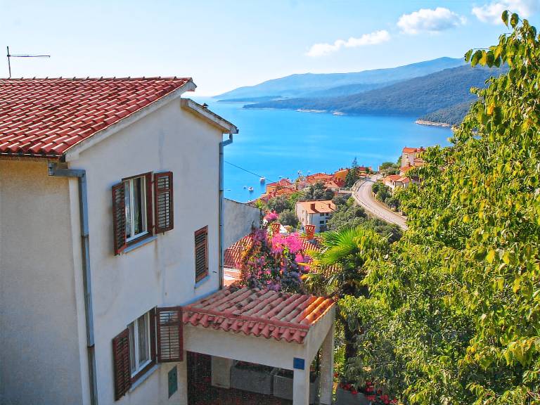 Apartment with terrace & barbecue | Sea view — photo 5