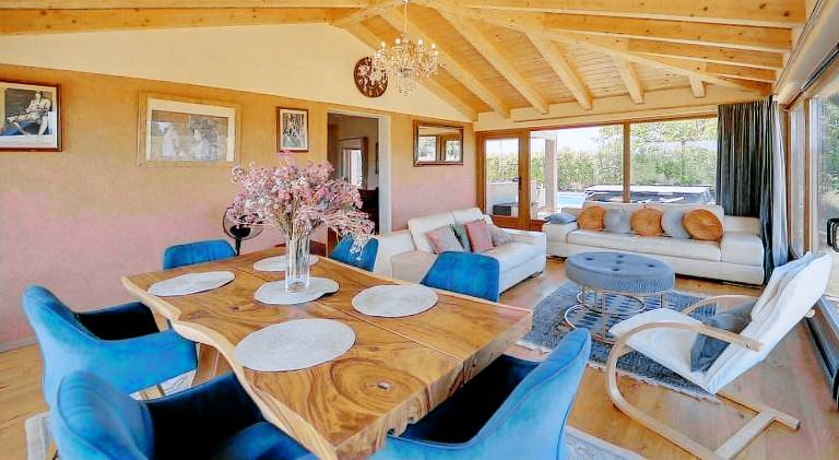 Villa with jacuzzi & pool | Good for workation | Pets allowed — photo 4
