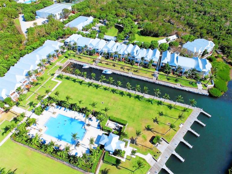 Lionfish Lodge Waterfront Unit, 31 Boat Slip! — photo 3