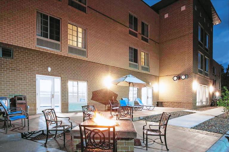 La Quinta Inn & Suites by Wyndham Duluth — photo 3