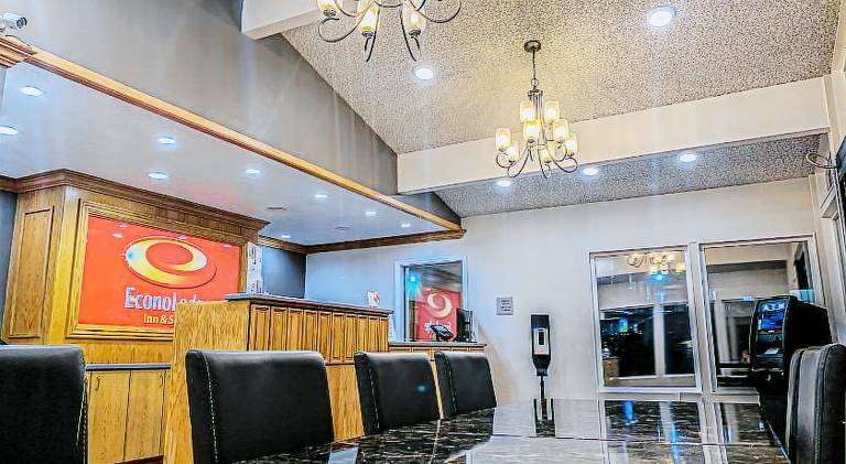 Econo Lodge Inn & Suites Winnemucca — photo 2