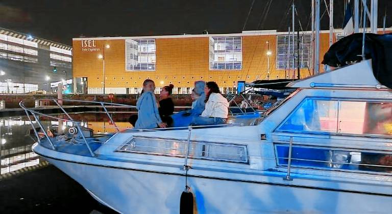 Boat with 1 room for 4 persons in Le Havre