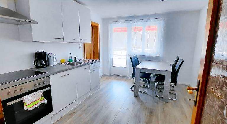 Rental apartment with garden — photo 3