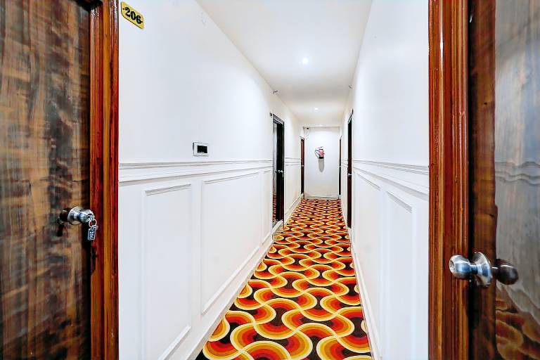 Hotel O Manyawar Hotel