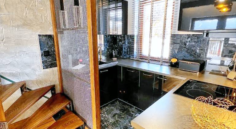 Rental apartment with barbeque, terrace & yard — photo 4