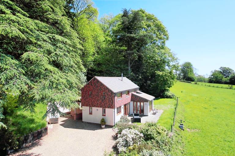 Cottage Shere