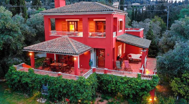 Fully equipped vacation home with grill, patio & garden | Pet-friendly in Corfu