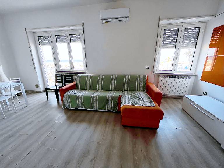 Apartment with 2 rooms for 8 persons — photo 4