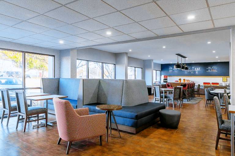 Hampton Inn Athens — photo 3