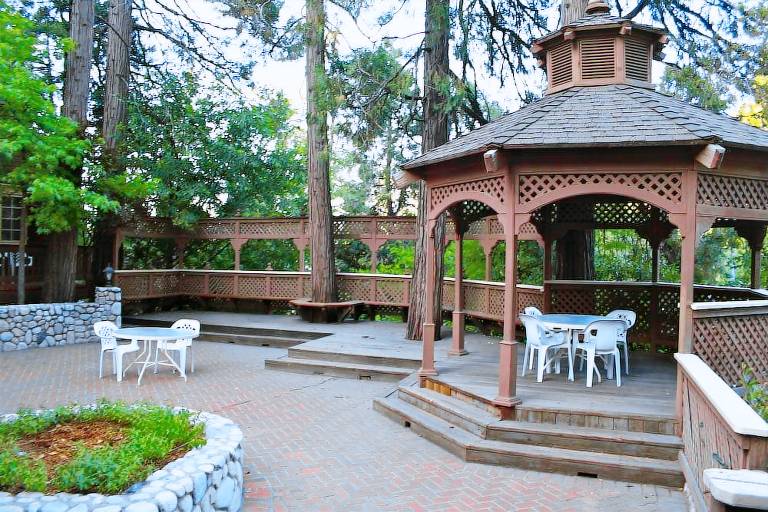 Saddleback Inn at Lake Arrowhead — photo 5