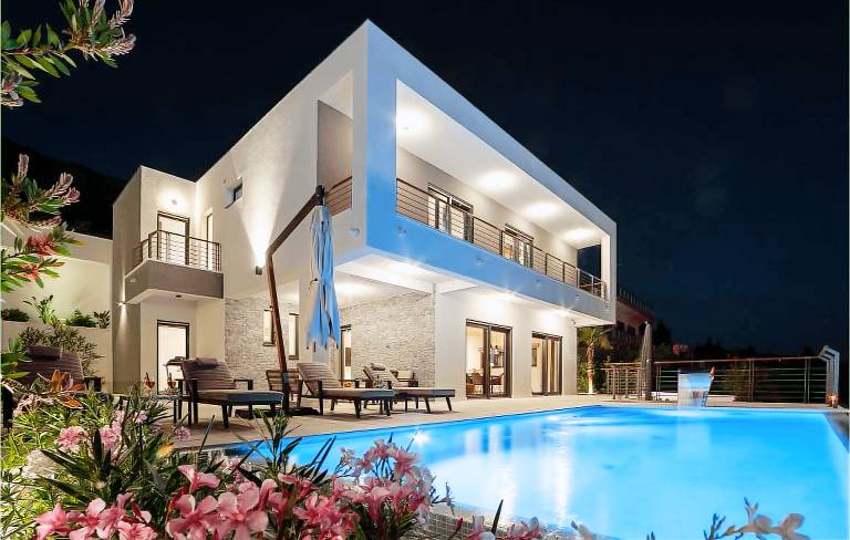 Ferienhaus in Jesenice, Dugi Rat , Kroatien für max. 8 Gäste