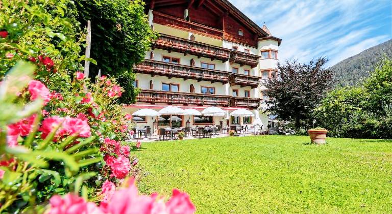 Das Posthaus stubai&smart Hotel in Fulpmes
