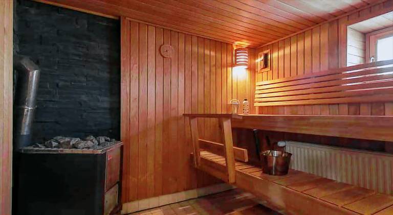 Villa with 4 rooms for 13 persons — photo 4