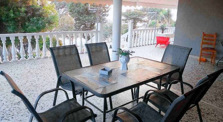 House with garden & terrace — photo 3