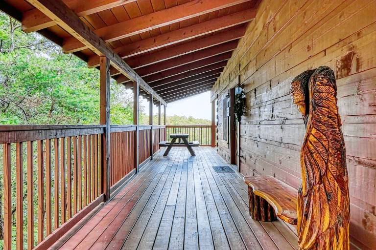 Cabin with private pool — photo 4