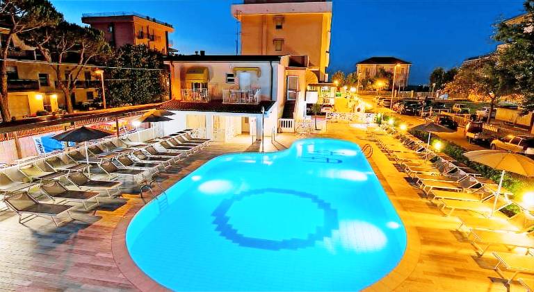 Hotel Albatros — photo 2
