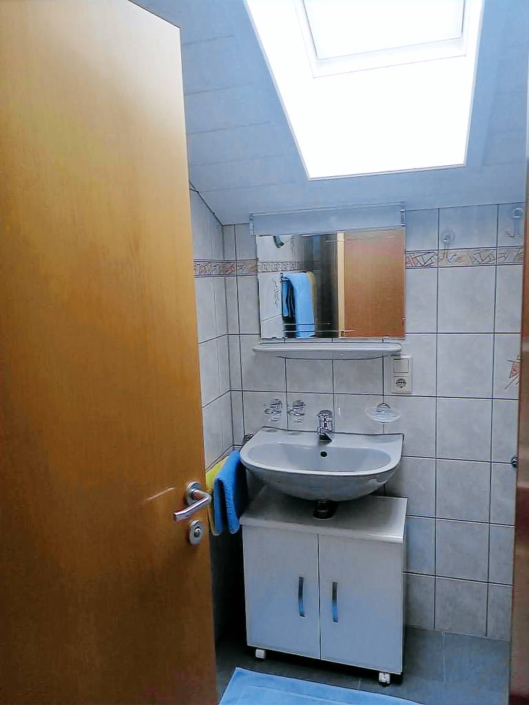 Child-friendly holiday apartment with patio & garden | Pet-friendly — photo 4