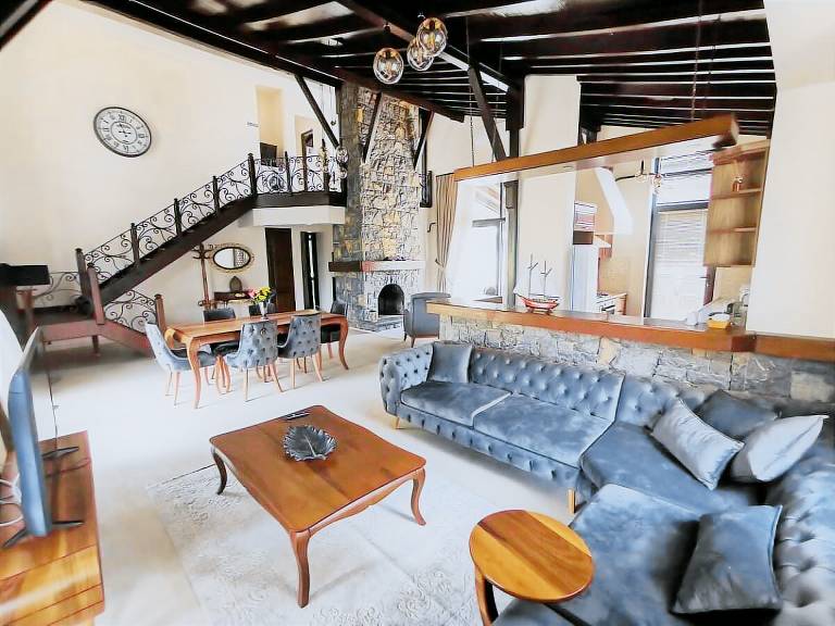 Villa with pool, grill & garden | Water view | Suitable for remote work — photo 2