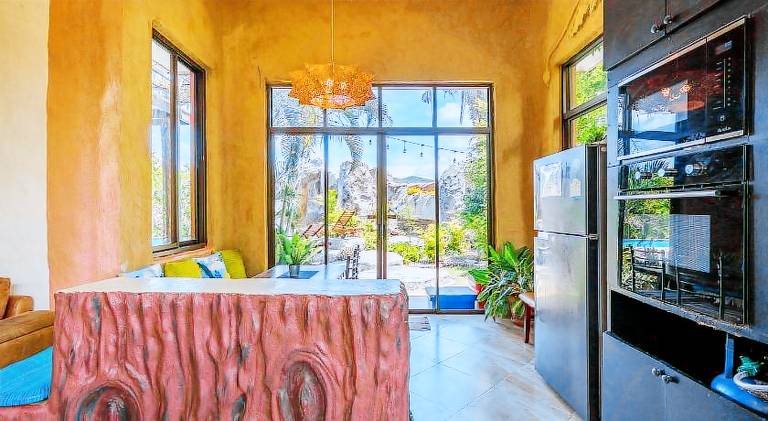 Vacation home with pool — photo 4