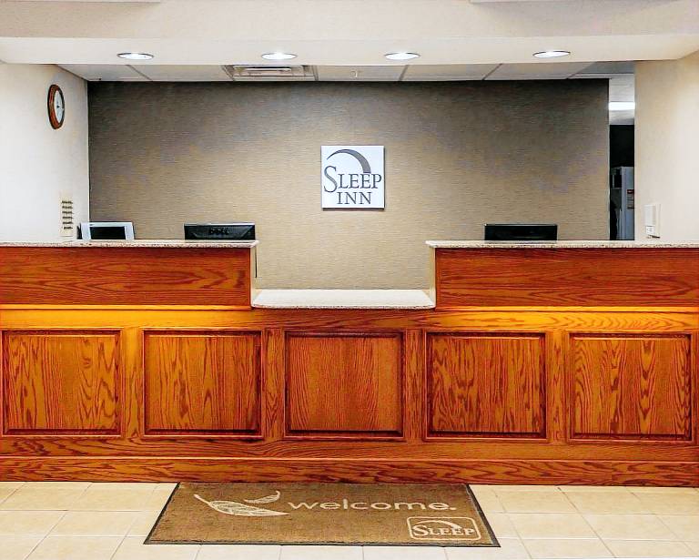 Sleep Inn South Bend Airport — photo 4