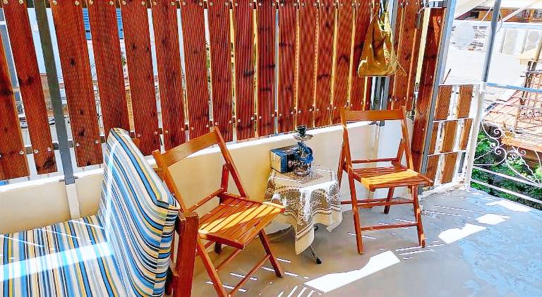 Rental apartment with patio — photo 5
