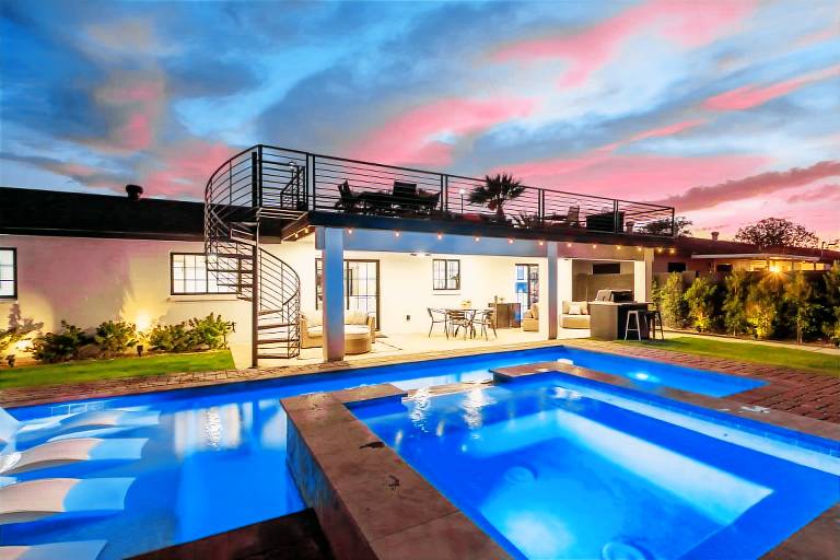 NEW Sundancer Oasis Old Town Pool Spa Rooftop Deck