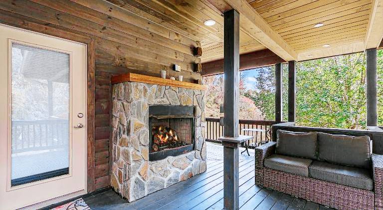 Vacation home with jacuzzi | Perfect for remote work — photo 5