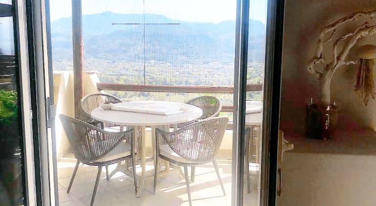 Fully equipped ample villa with patio, jacuzzi & yard | Pet-friendly — photo 4